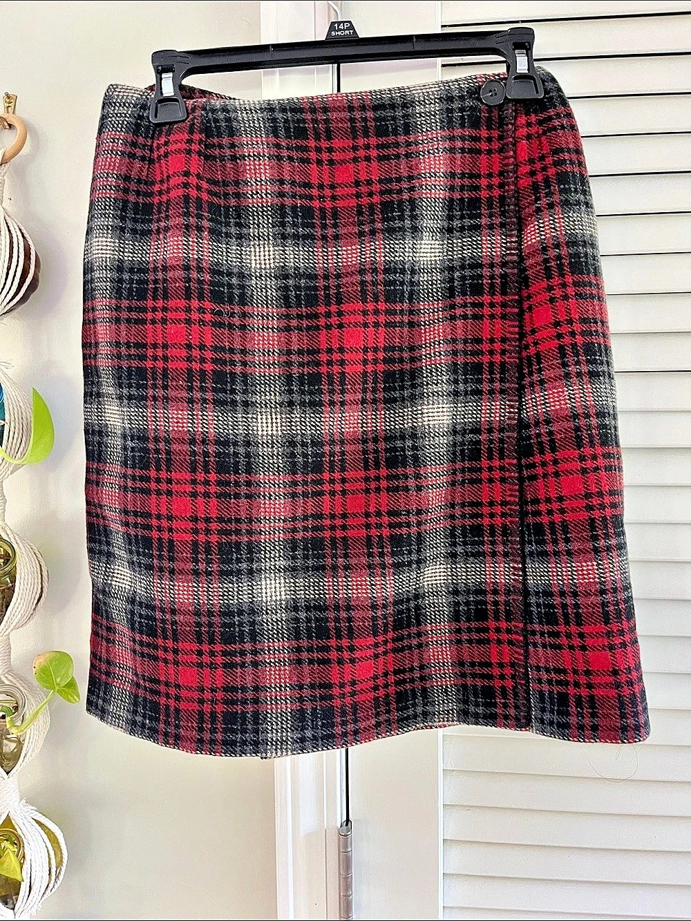 Herman Geist Plaid Mini Skirt in Red & Black Size Small